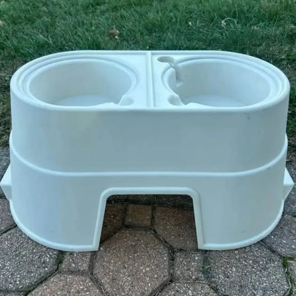 Elevated Double Pet Feeder Stand (27